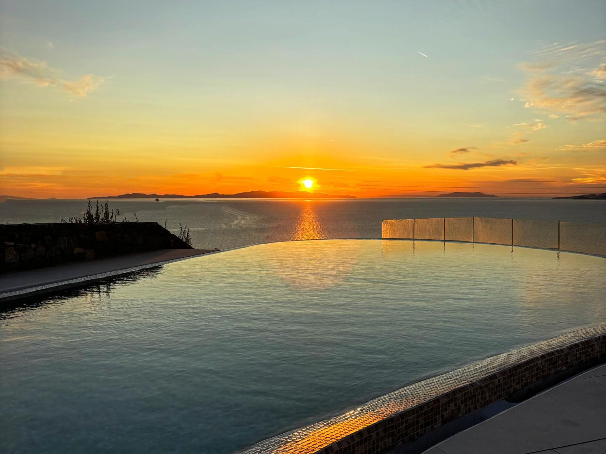 White Rock Suites & Villas Houlakia  Exterior foto